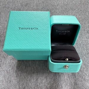 Tiffany’s ring box